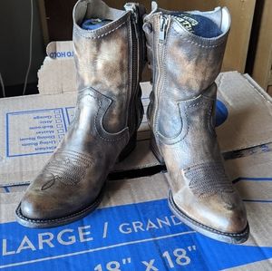 Freebird Wades Size 8